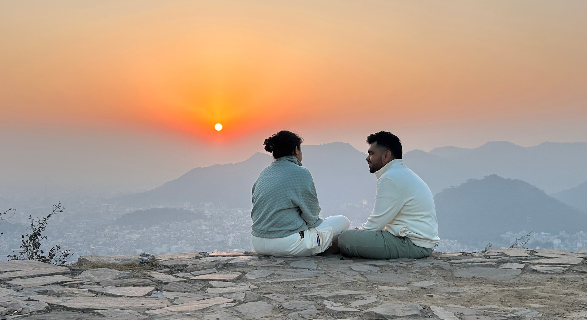 Jal Mahal View Point Trek with Jal Mahal and Pink City Views