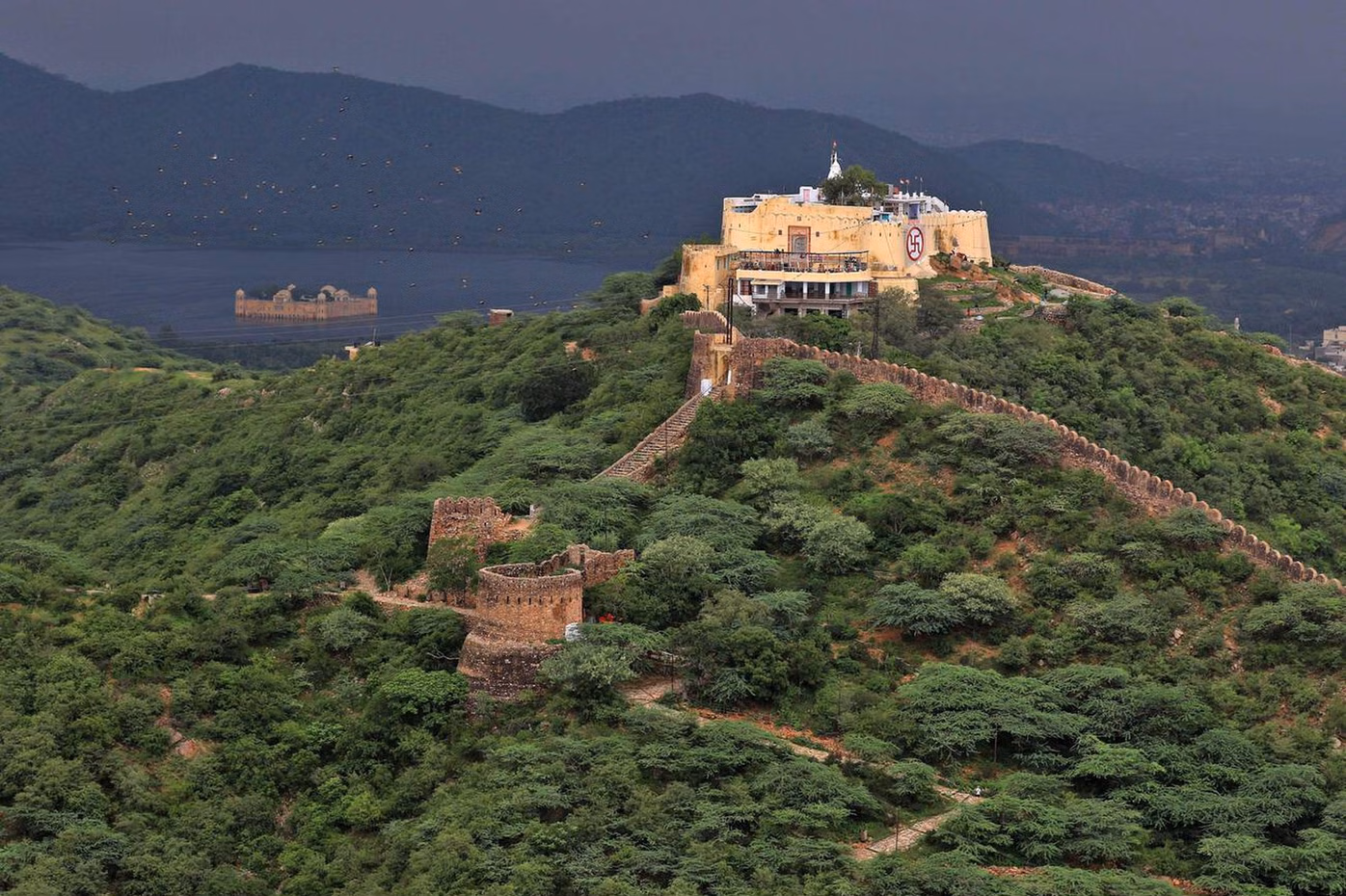 Chabutra Trek – With Garh Ganesh Temple Darshan - Image 1