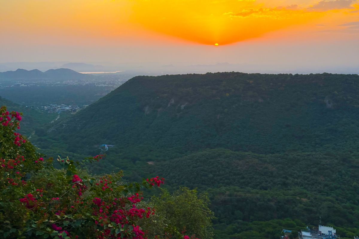 Twin Tower Trek - With Surya Mandir  - Image 1