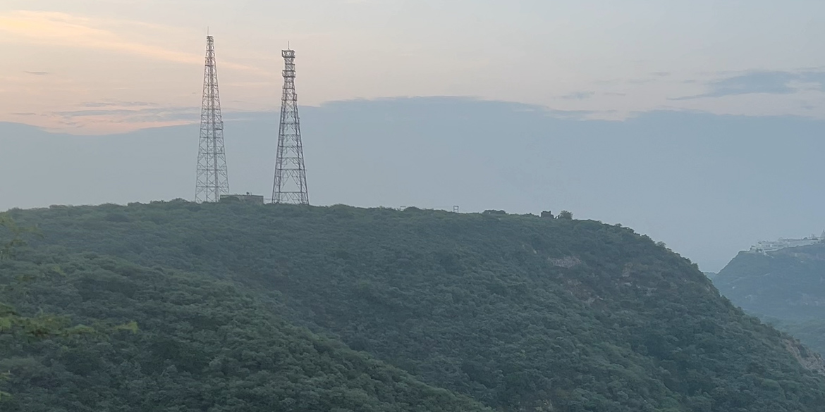 Amagarh Fort trek with surya mandir  - Image 1