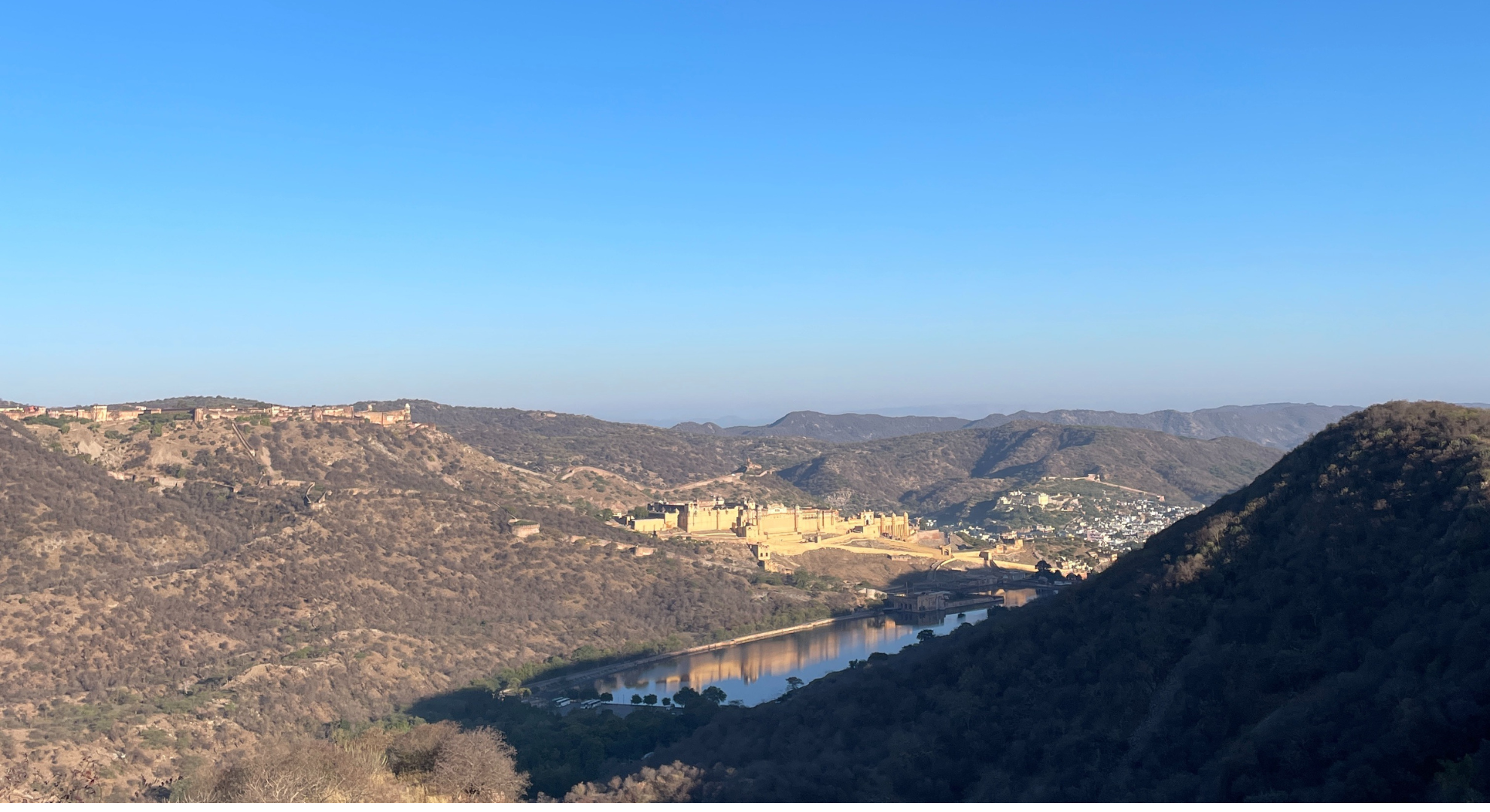 Jal Mahal Valley Trek with Amer Fort and Man Sagar Lake views - Image 1