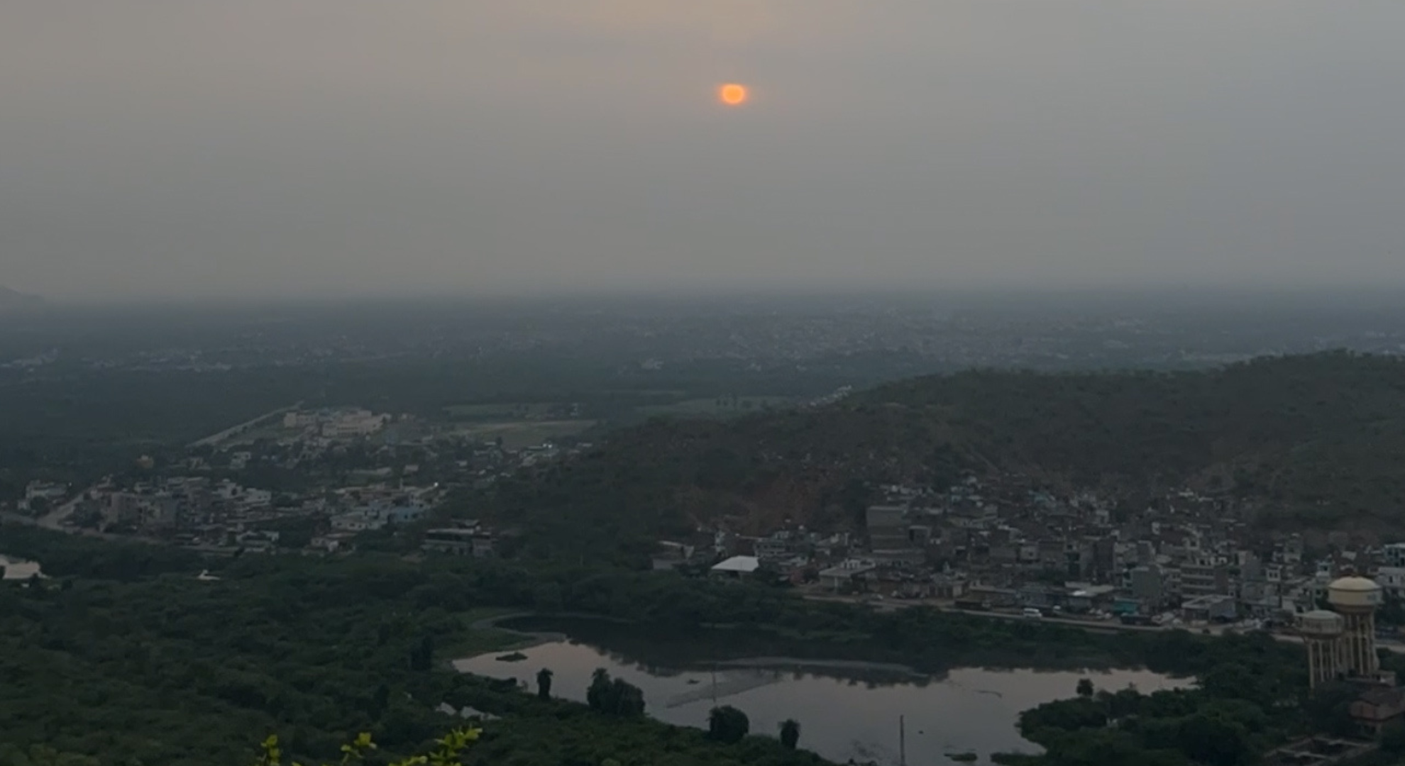 Jal Mahal View Point Trek with Jal Mahal and Pink City Views  - Image 2